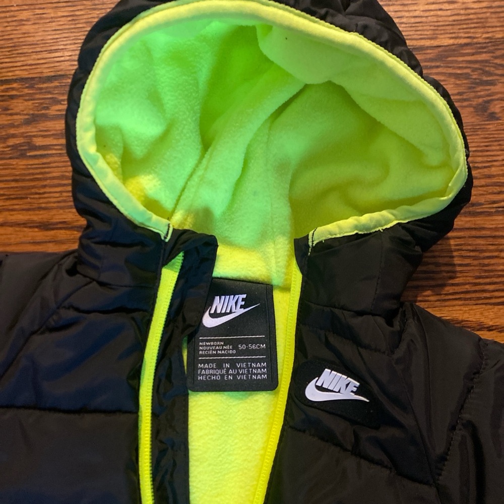 Nike Newborn Snow Suit - Picture 3 of 3